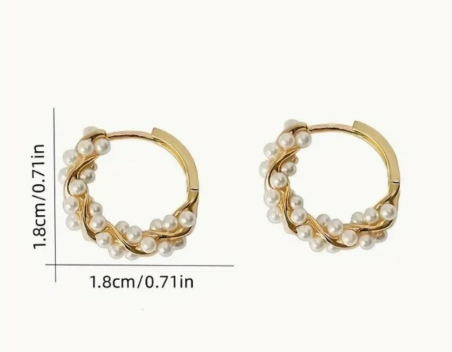 Twisted Imitation Pearl Hoop Earrings