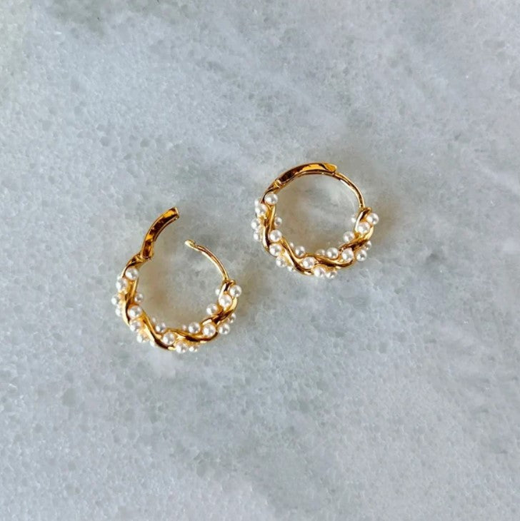 Twisted Imitation Pearl Hoop Earrings